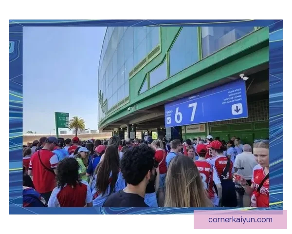 女足欧冠转播平台逐渐成为球迷关注的焦点，赛事热度持续升温