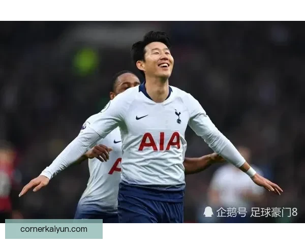 金玟哉在本赛季空中对抗中表现稳健，成为防线核心。